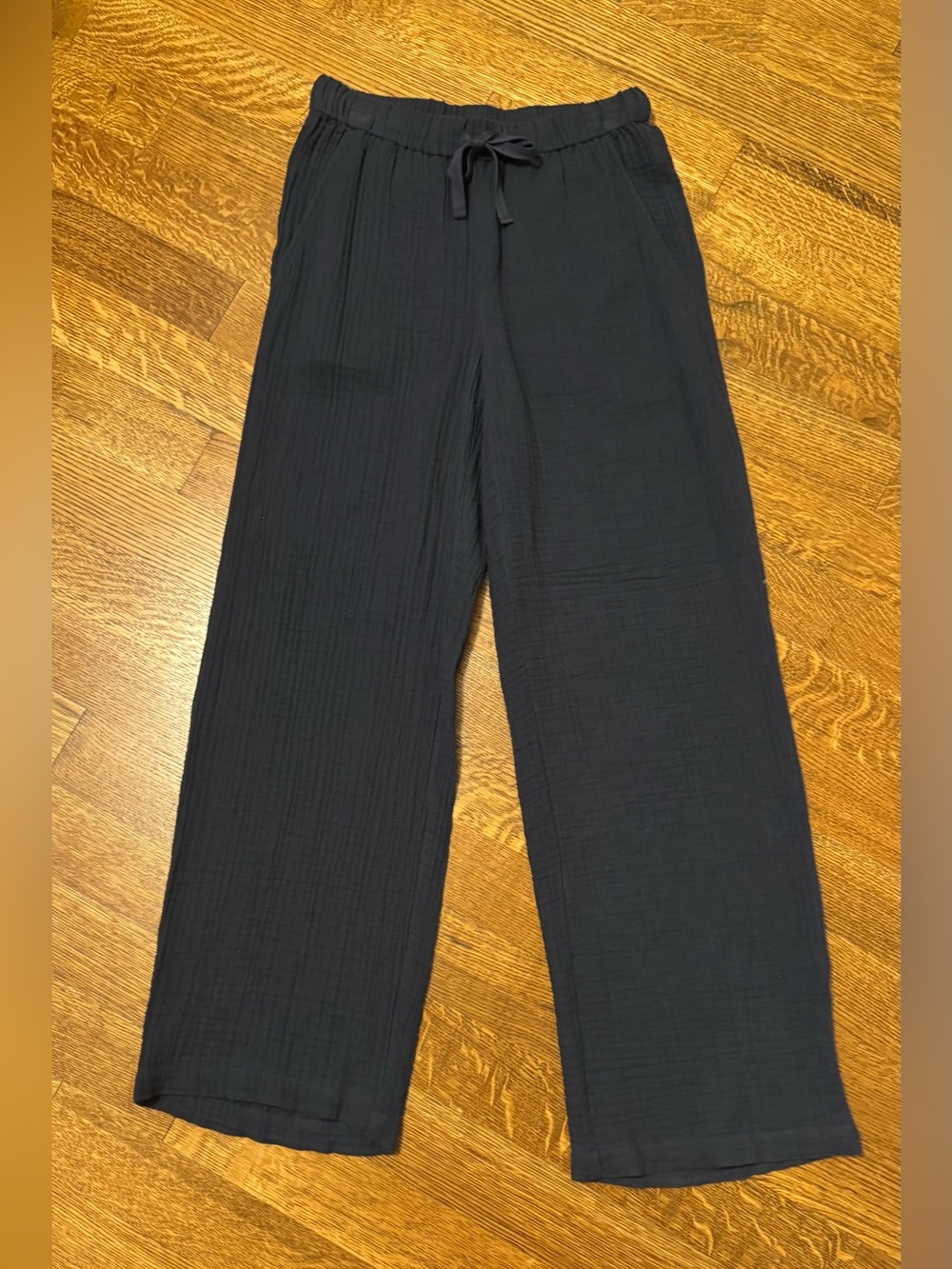 Eileen Fisher Navy Textured Organic Cotton Pants. Timeless style. Size XXS. NWOT